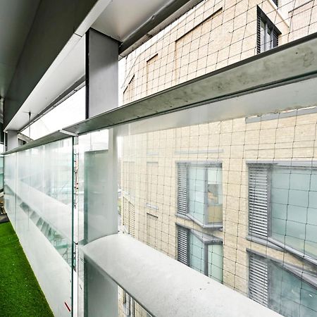 Lovely 2-Bed, Sleeps 6, Near Stratford Station & Abba Voyage, London Exterior photo
